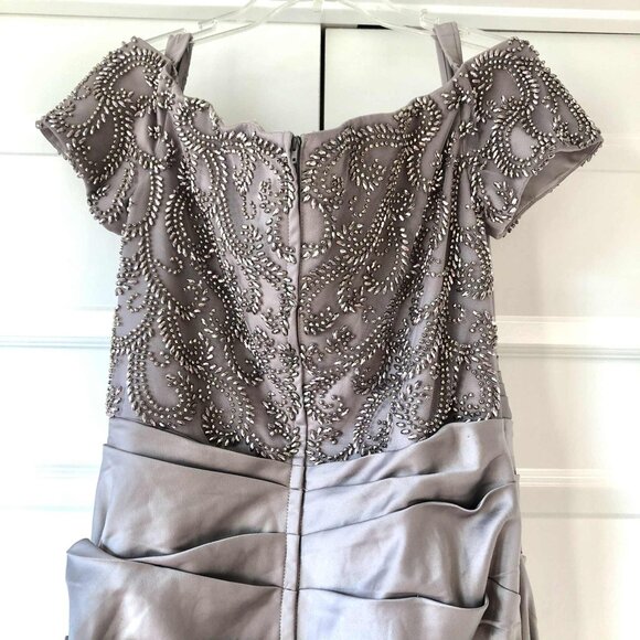 LA FEMME Silver Satin Jewel Embellished Gown Off-shoulders Train 12 MSRP $500 - Picture 7 of 8